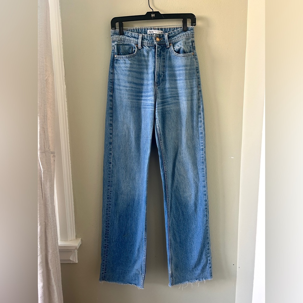 Zara Blue Flare Wide Leg Jeans with Vintage Appeal